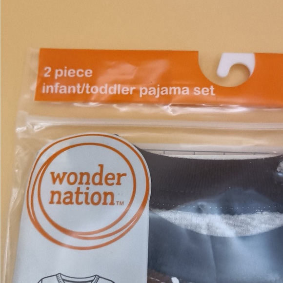 18month 2 piece Pajama Set - Picture 5 of 10